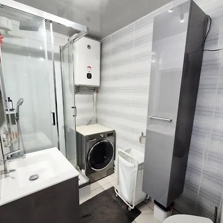 Διαμέρισμα T2 Climatise, Vue Totale, Ascenseur, 2 A 4 Pers, Parking Prive, Wifi Fibre, Proche Des Commerces, Kanumera Barcares Le Barcarès