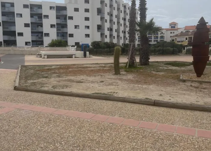 T2 climatisé, vue Mer totale, chambre, appart 2 ou 4 pers, parking privé, Wifi fibre, proche des commerces, Kanumera Barcarès Appartamento Le Barcarès