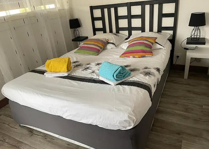 T2 climatisé, vue Mer totale, chambre, appart 2 ou 4 pers, parking privé, Wifi fibre, proche des commerces, Kanumera Barcarès * Le Barcarès