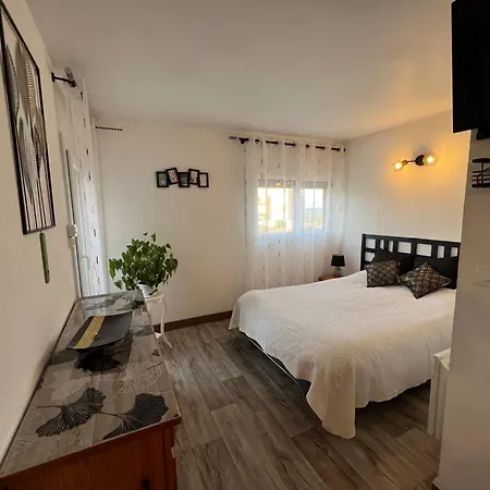 Apartmán T2 Climatise, Vue Totale, Ascenseur, 2 A 4 Pers, Parking Prive, Wifi Fibre, Proche Des Commerces, Kanumera Barcares Le Barcarès